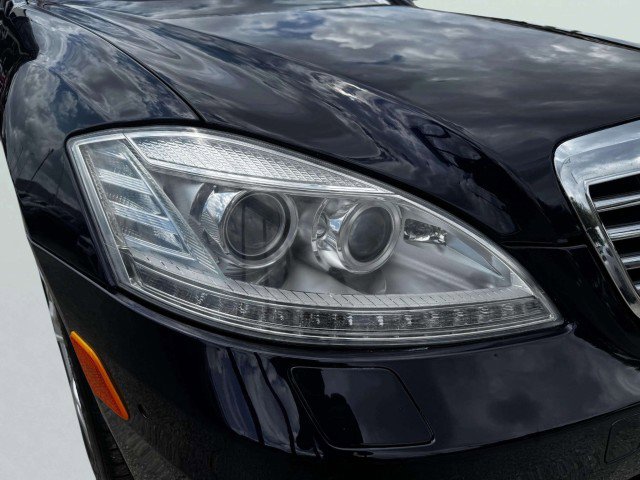 Used 2012 Mercedes-Benz S 550 4MATIC image 10