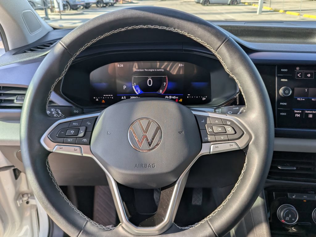 Certified 2023 Volkswagen Taos SE w/ Panoramic Sunroof Package FWD image 26