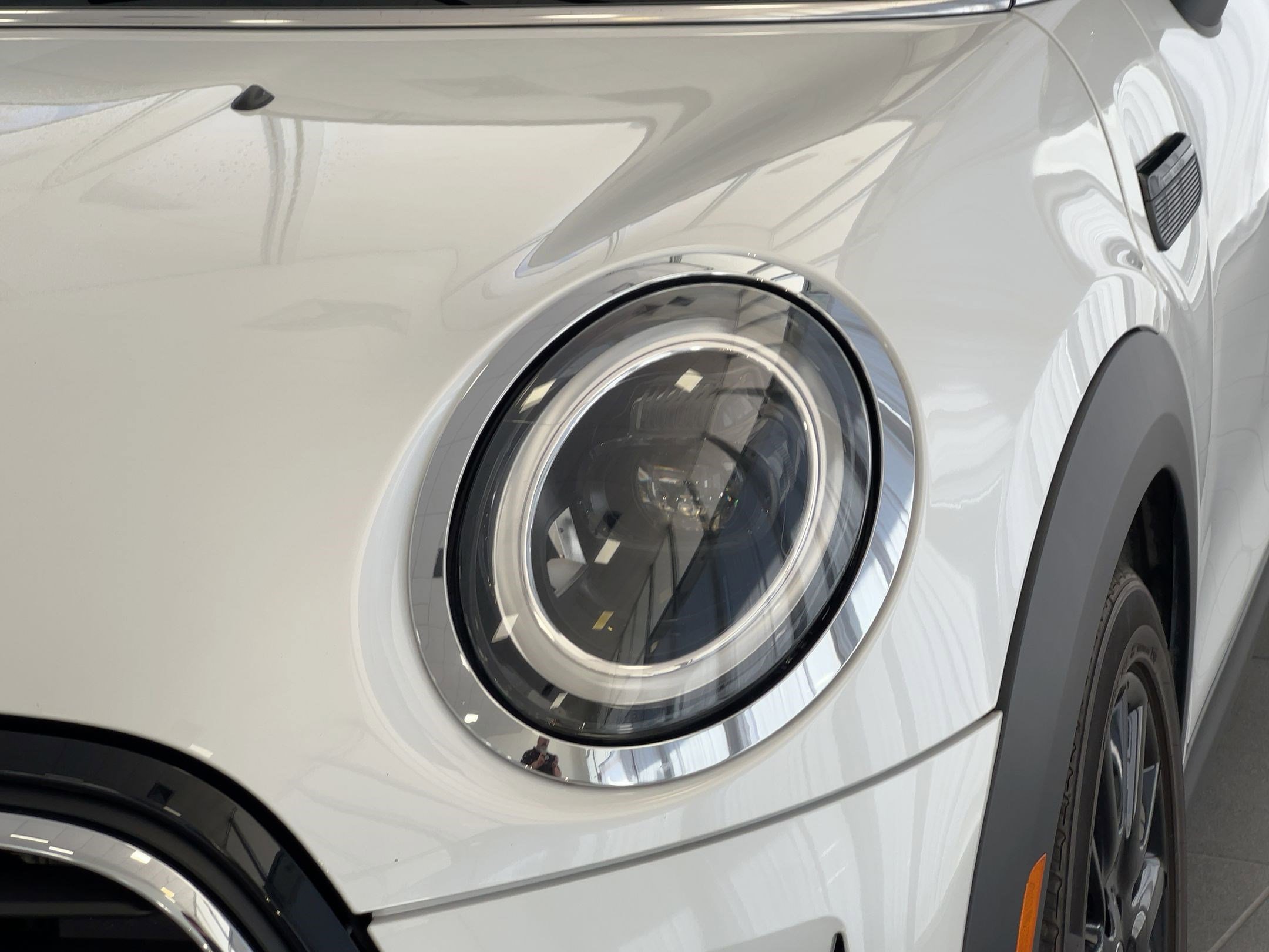 Used 2024 MINI Cooper 2-Door Hardtop image 11