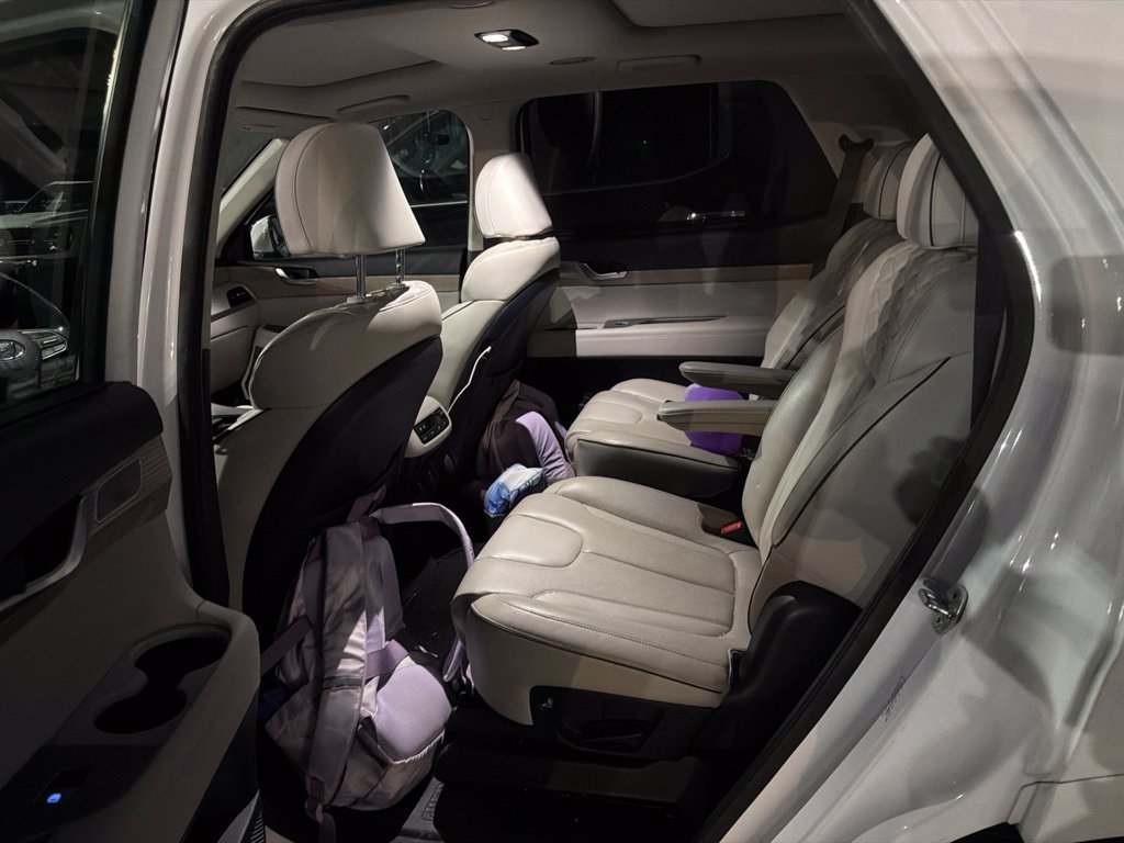 Used 2021 Hyundai Palisade Limited FWD image 4