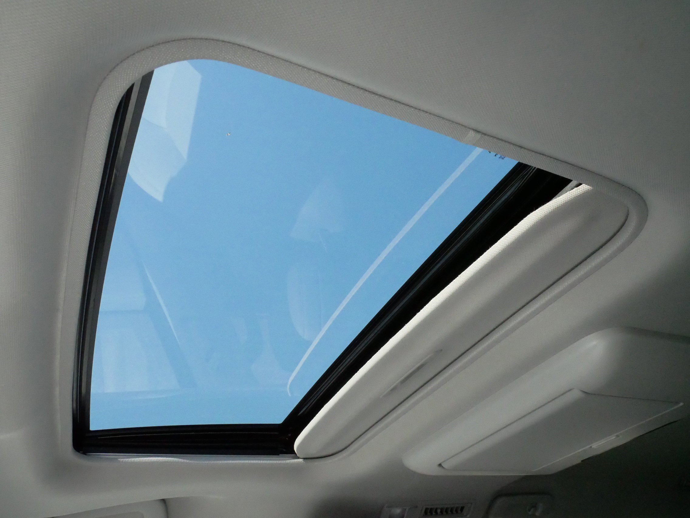 Certified 2023 Toyota Sienna Limited FWD image 32