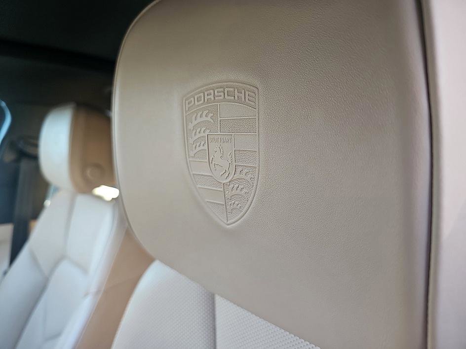 Used 2021 Porsche Macan image 17