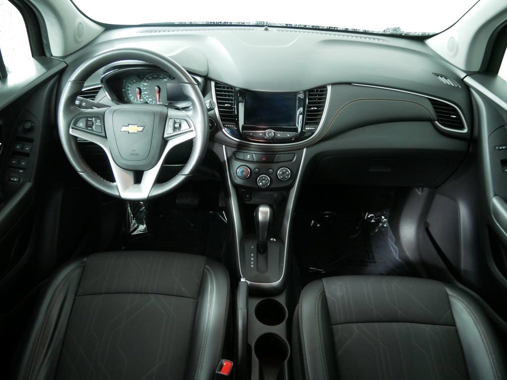Used 2019 Chevrolet Trax LT w/ LT Convenience Package FWD image 19