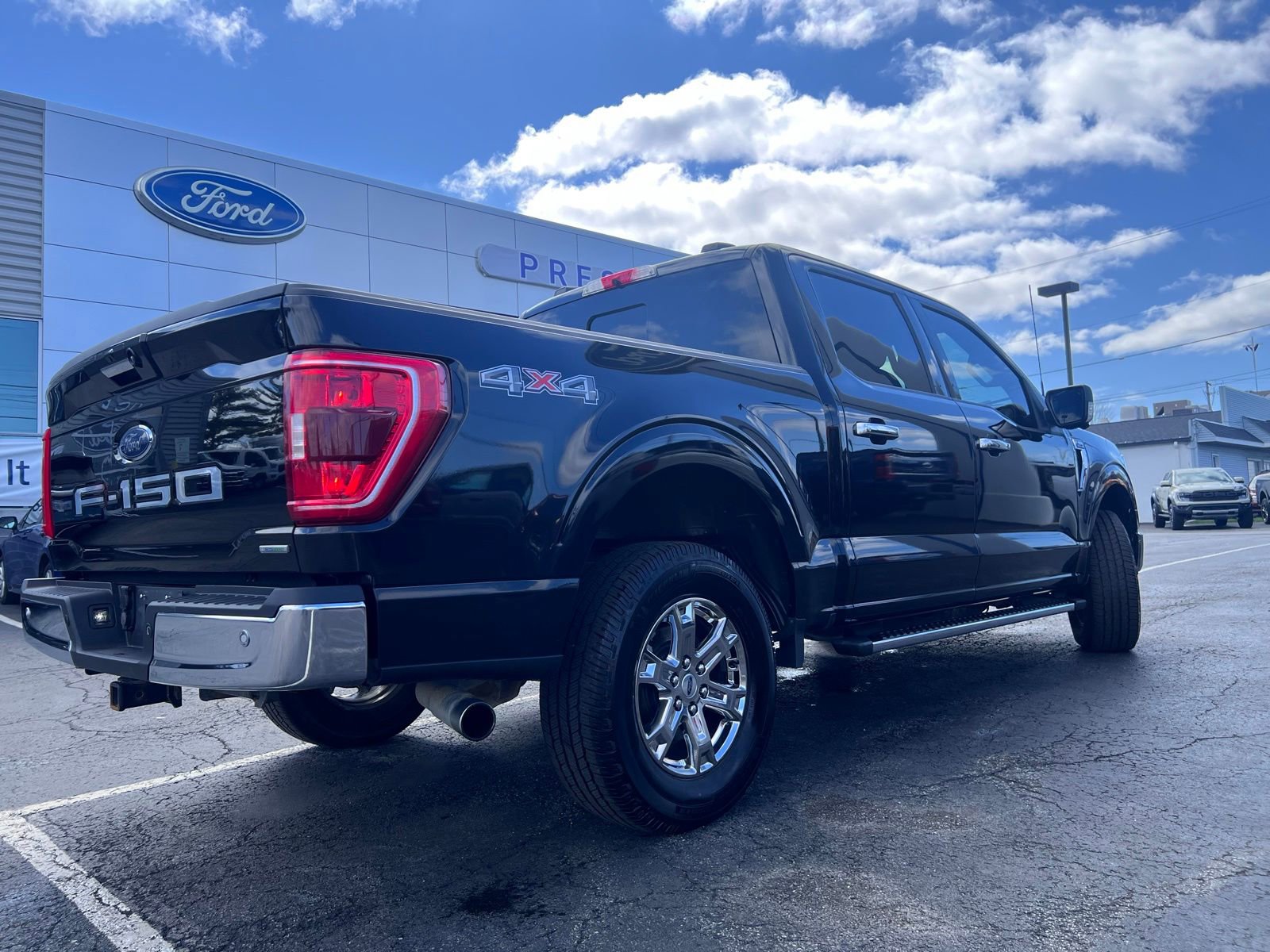 Used 2021 Ford F150 XLT w/ Equipment Group 302A High image 15