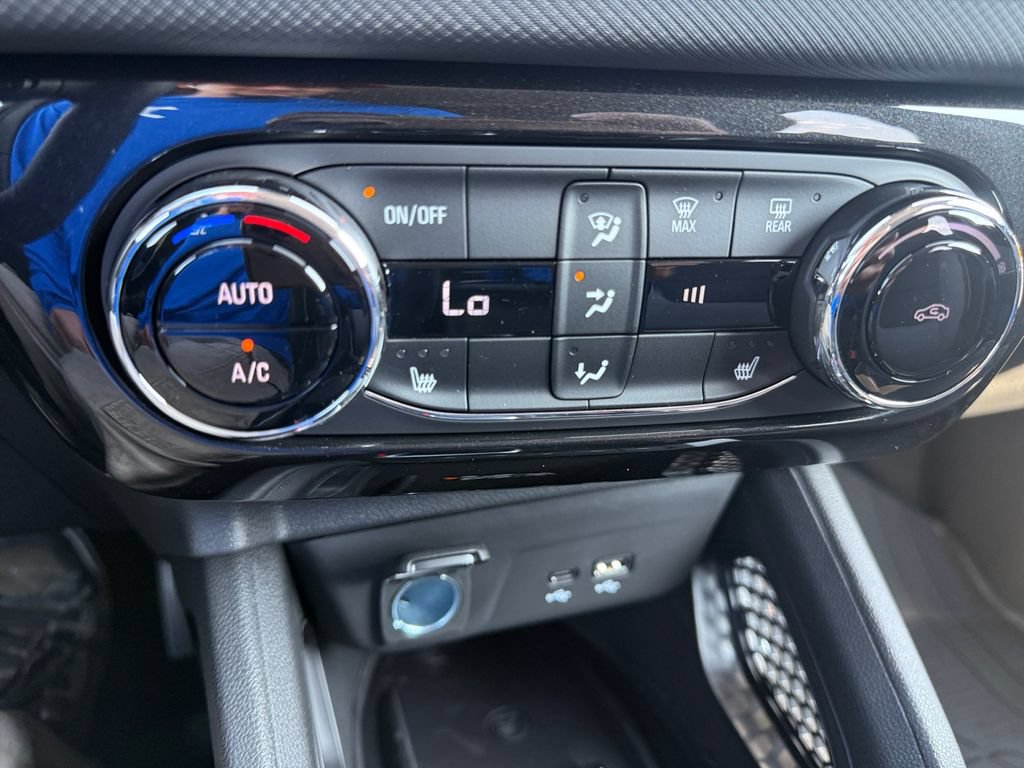 New 2026 Chevrolet TrailBlazer LT w/ Convenience Package FWD image 19