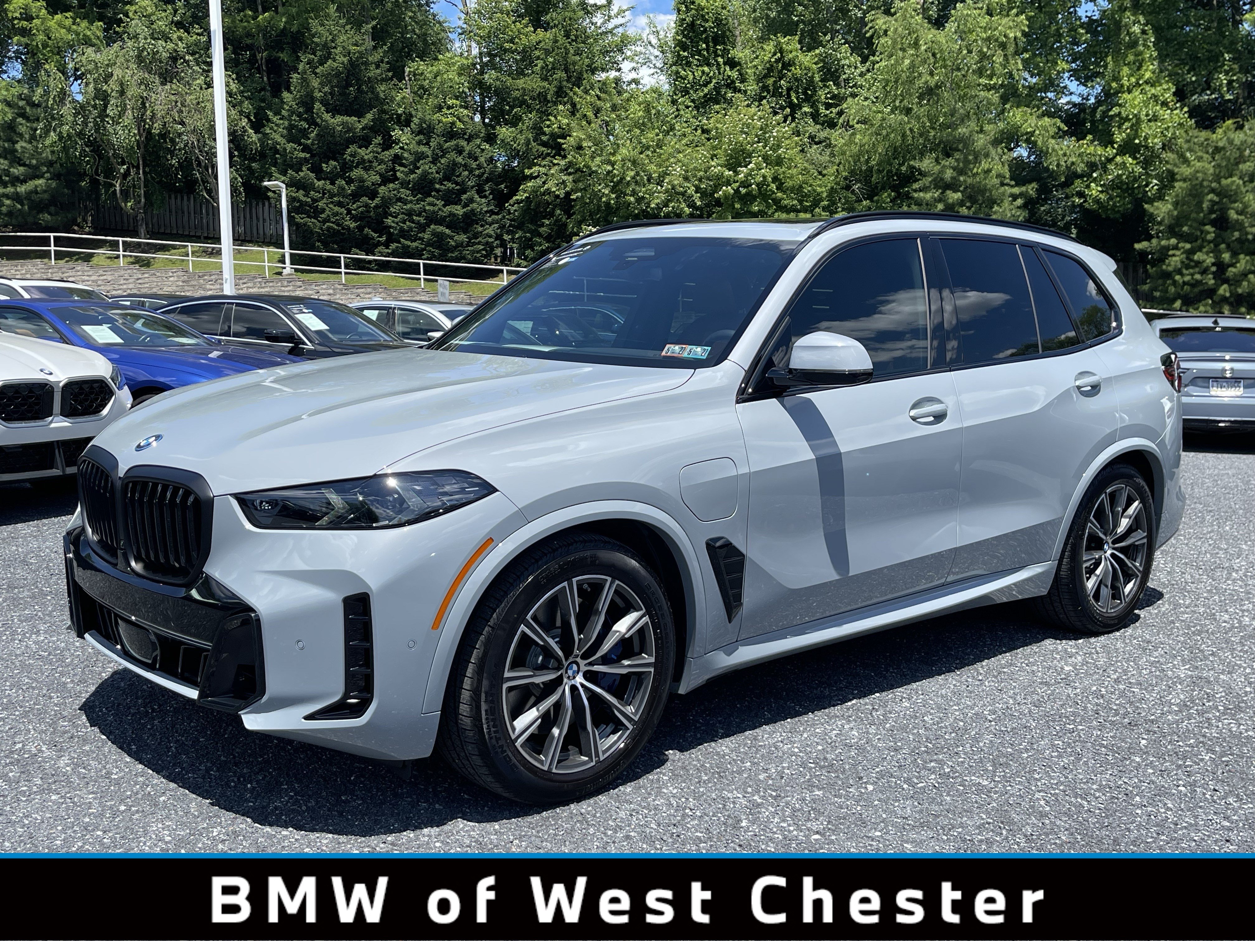 Certified 2026 BMW X5 xDrive50e AWD/4WD image 1