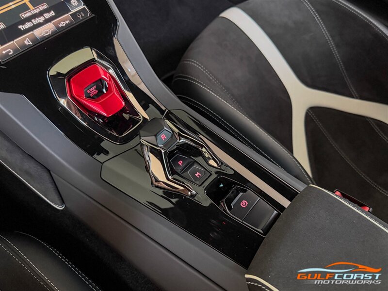 Used 2022 Lamborghini Huracan EVO RWD image 17