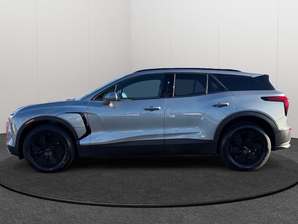 Used 2025 Chevrolet Blazer EV LT image 2