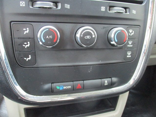 Used 2012 RAM C/V image 13