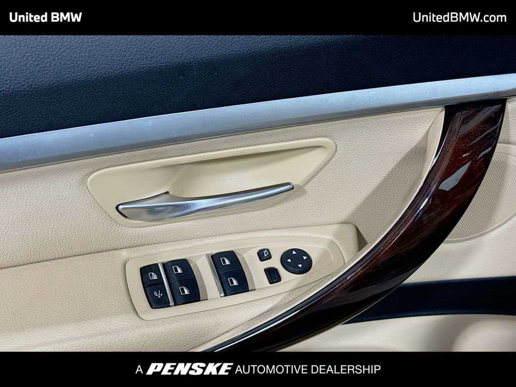 Used 2018 BMW 330i Gran Turismo xDrive image 3