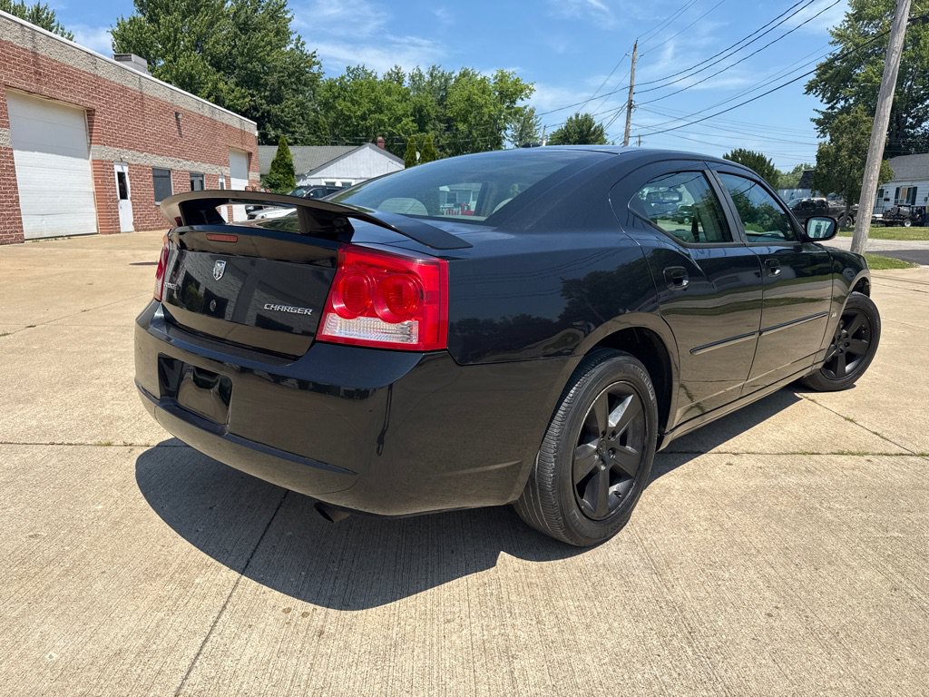 Used 2010 Dodge Charger Rallye RWD image 6