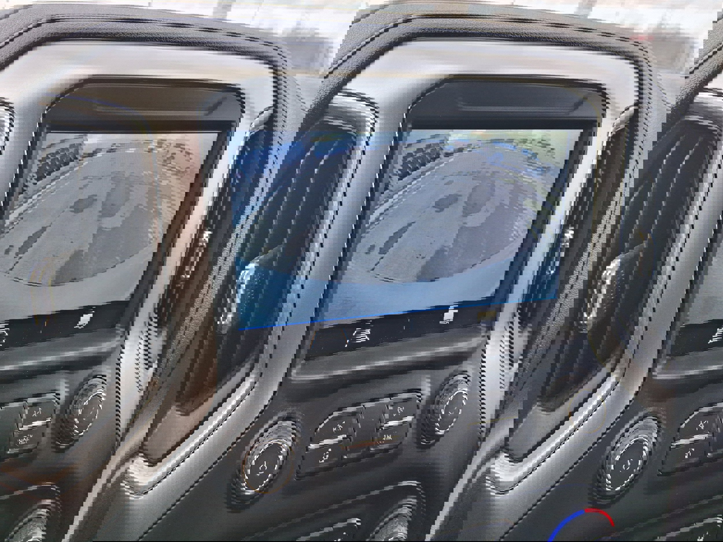 Used 2021 Chevrolet Silverado 1500 LT image 12