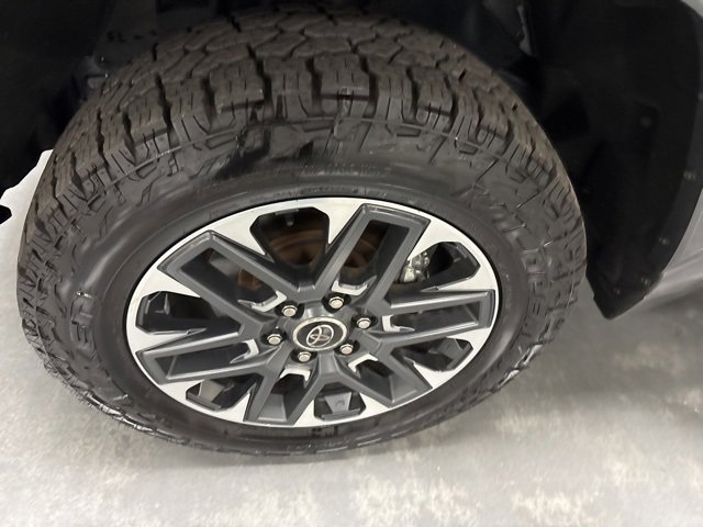 Used 2022 Toyota Tundra Limited image 29