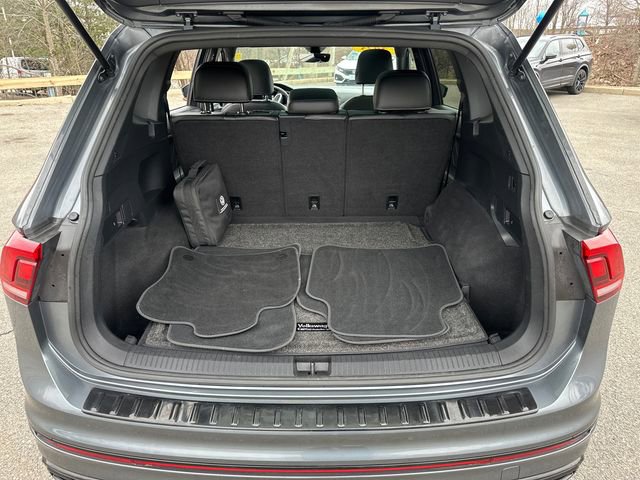 Used 2023 Volkswagen Tiguan SE R-Line AWD/4WD image 13