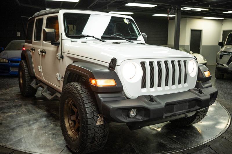 Used 2018 Jeep Wrangler Unlimited Sport image 5