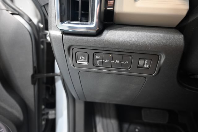 New 2026 GMC Hummer EV SUV w/ LPO, Dark Essentials Package AWD/4WD image 27
