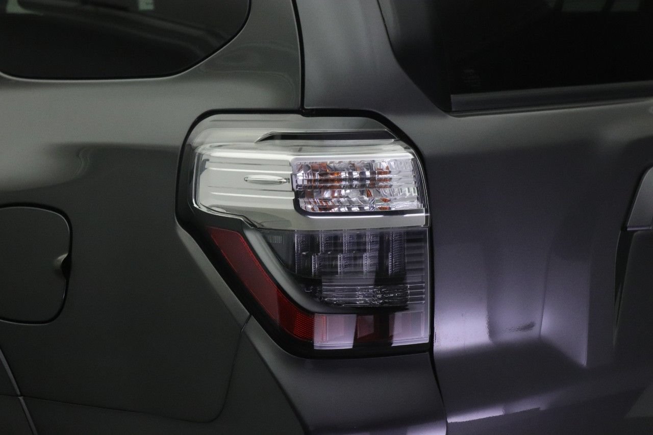 Used 2017 Toyota 4Runner SR5 Premium RWD image 18