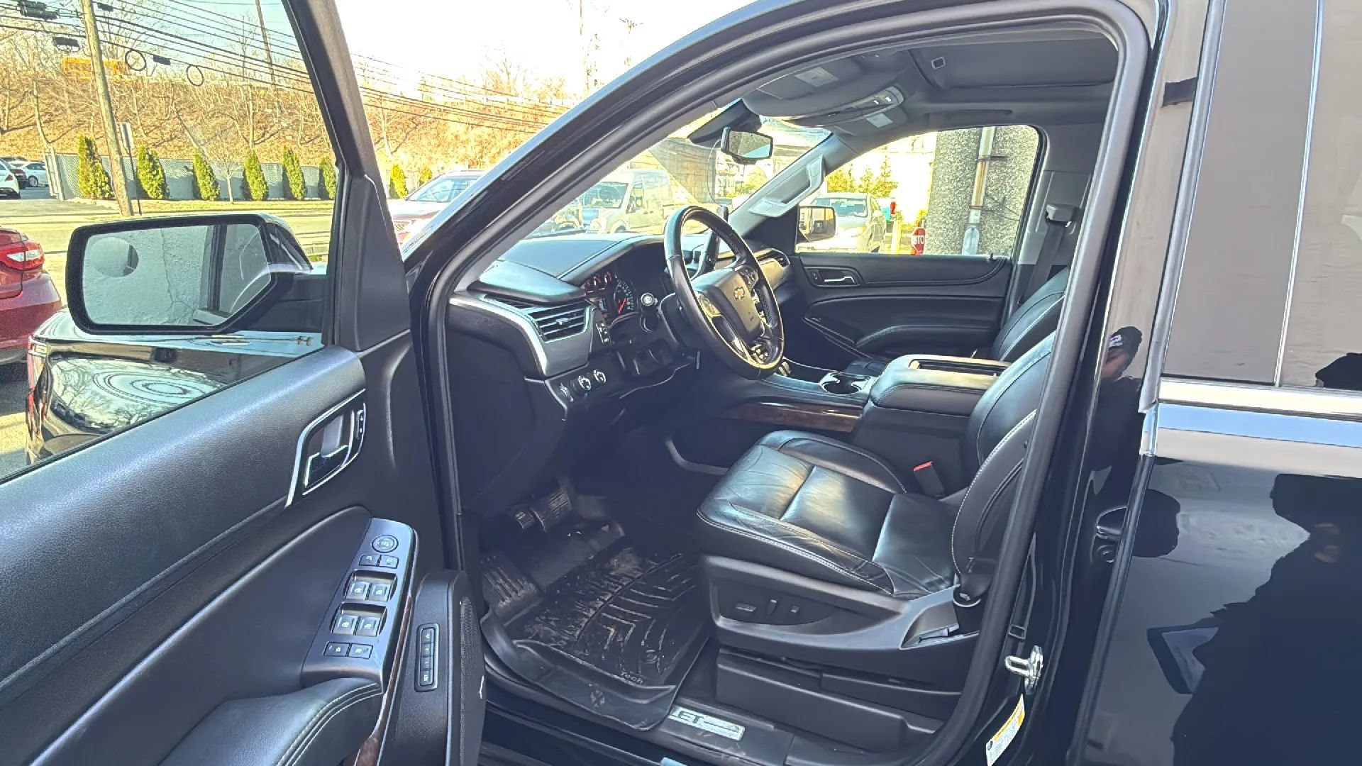 Used 2018 Chevrolet Tahoe LT AWD/4WD image 22
