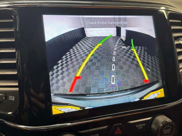 Used 2020 Jeep Grand Cherokee SRT image 20