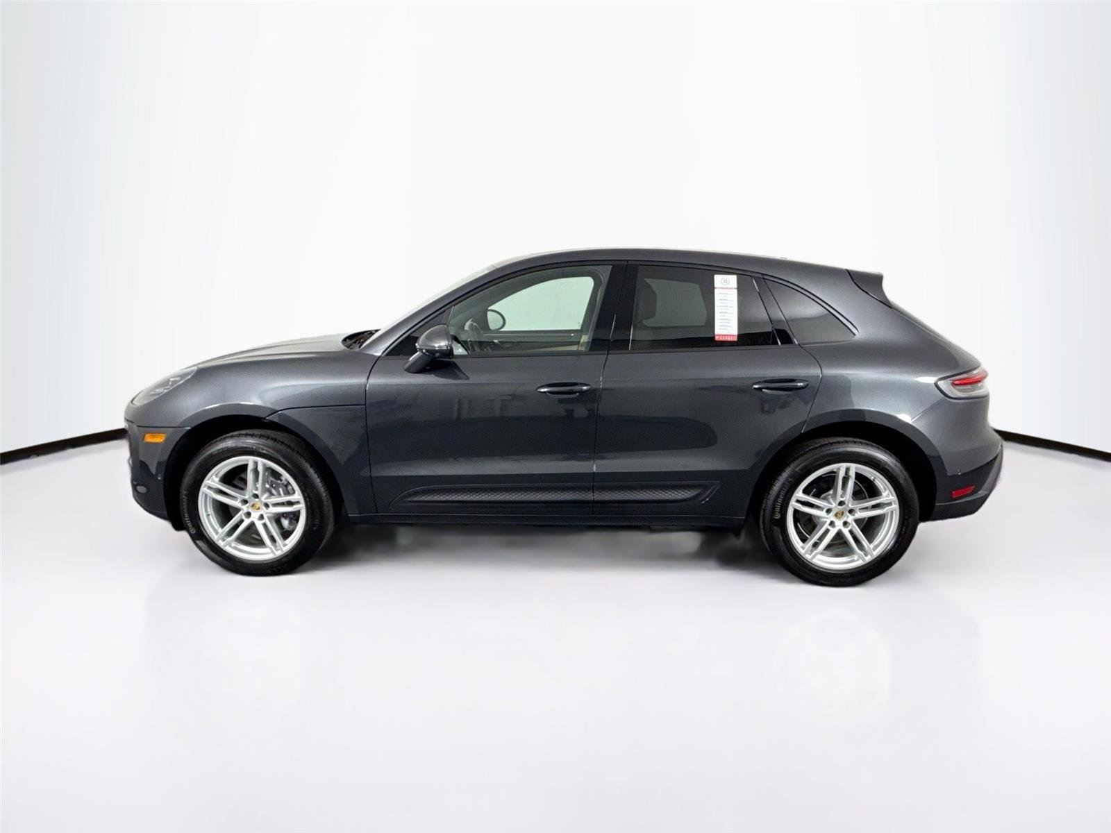 Used 2024 Porsche Macan T w/ Premium Plus Package image 14