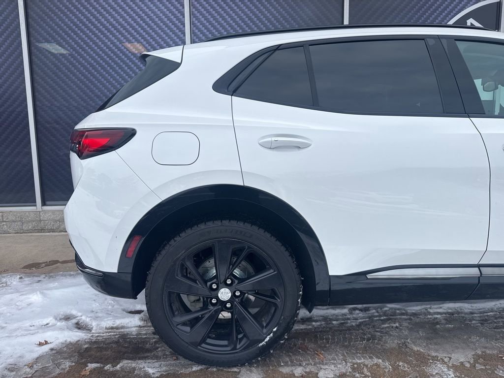 Used 2021 Buick Envision Essence w/ Sport Touring Package image 5