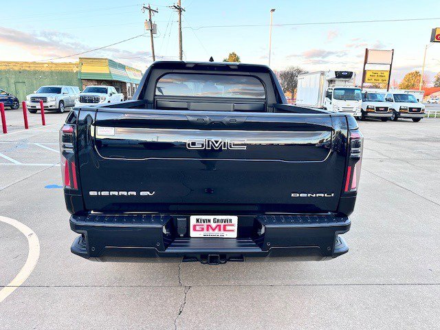 New 2025 GMC Sierra EV Denali image 5