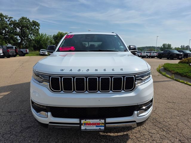 Used 2023 Jeep Wagoneer Series III w/ Preferred Equipment Group image 3