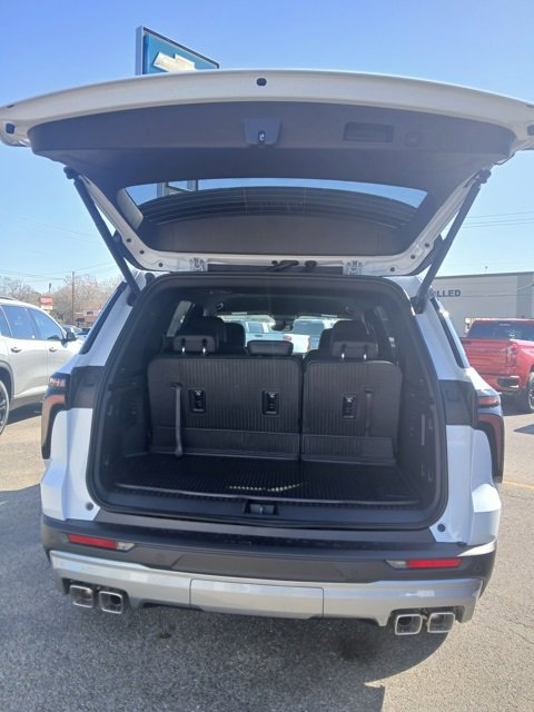 New 2026 Chevrolet Traverse LT w/ Enhanced Driving Package image 7