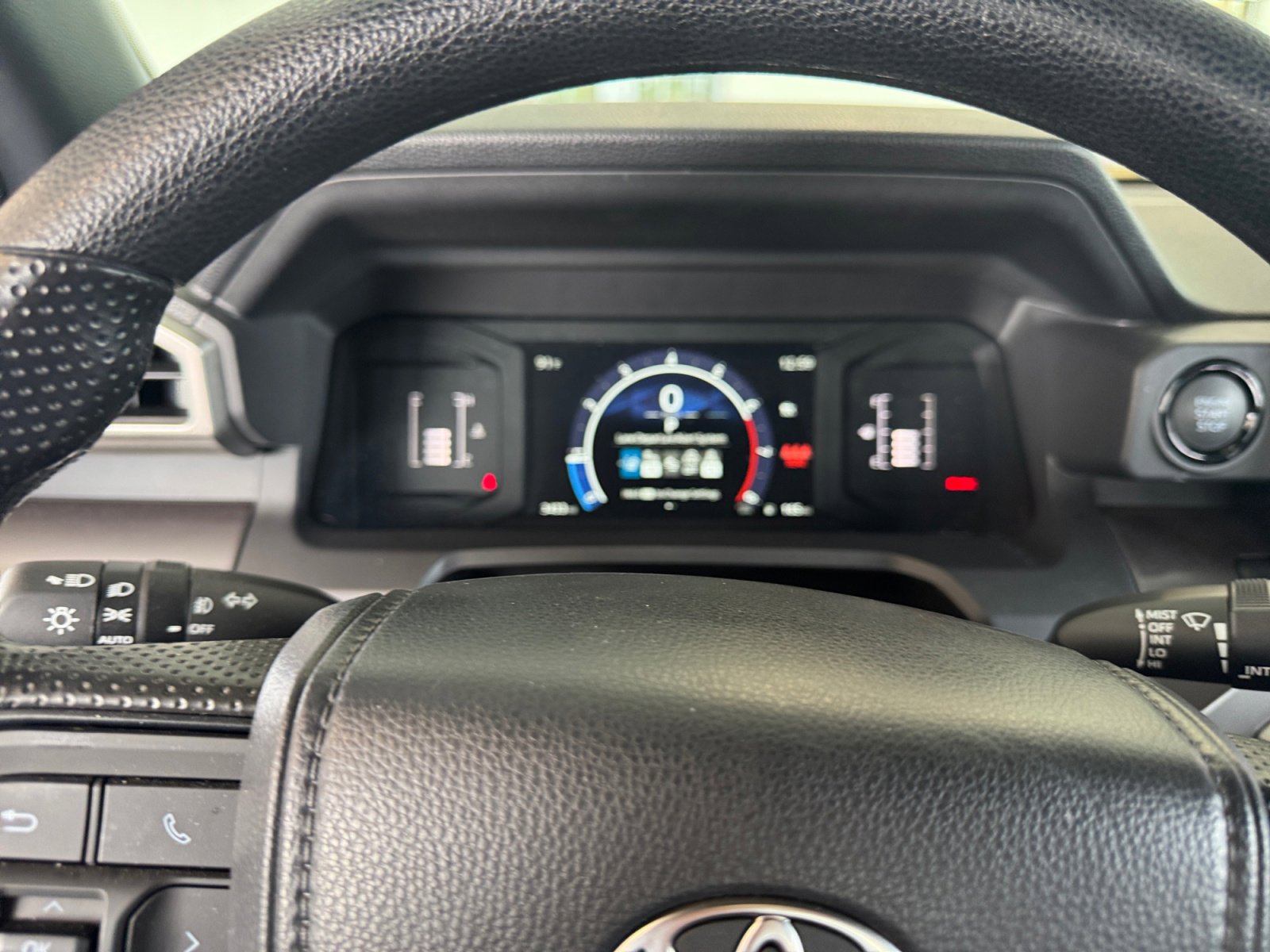 Certified 2025 Toyota Tacoma SR5 image 10