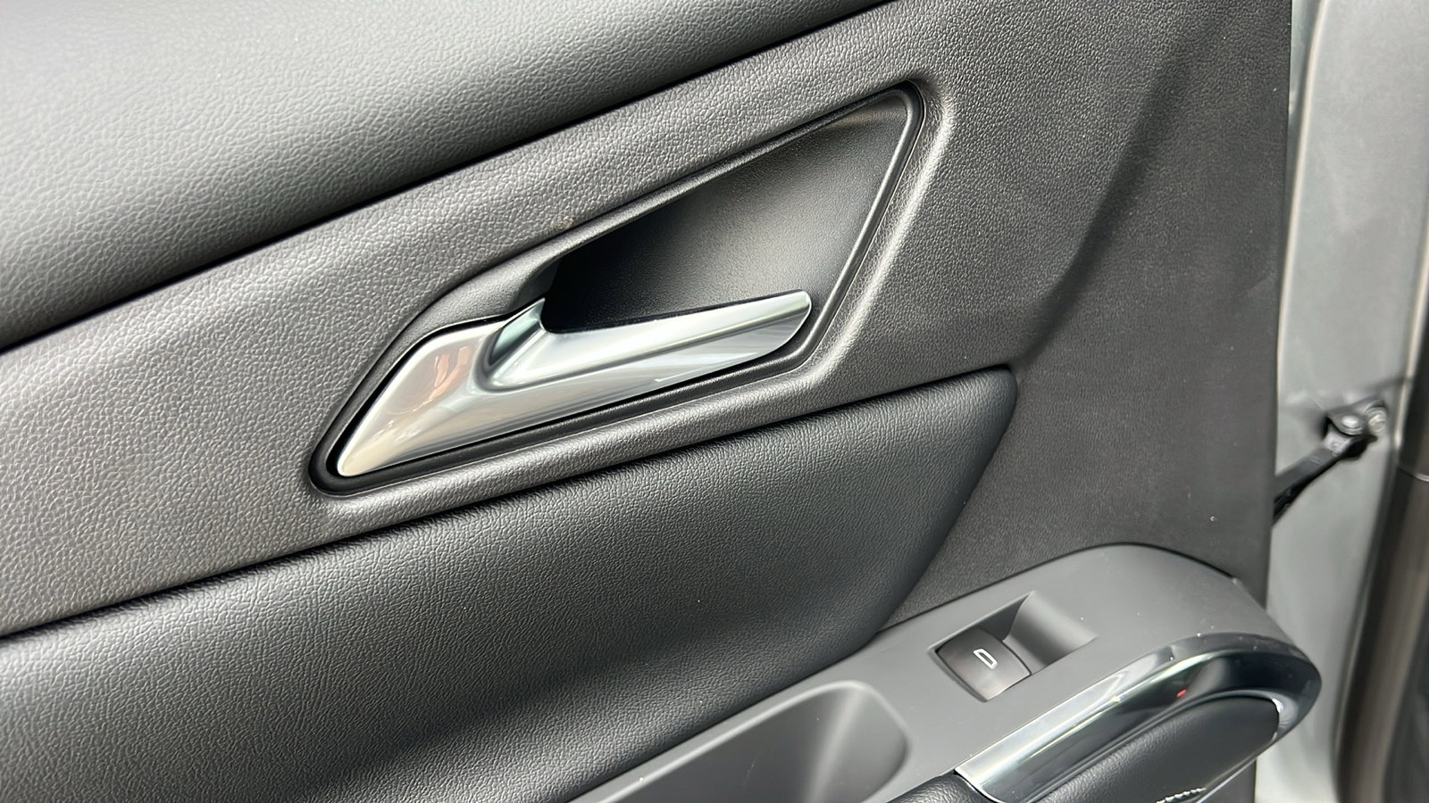 New 2026 Chevrolet Traverse LT w/ Driver Confidence Package image 12