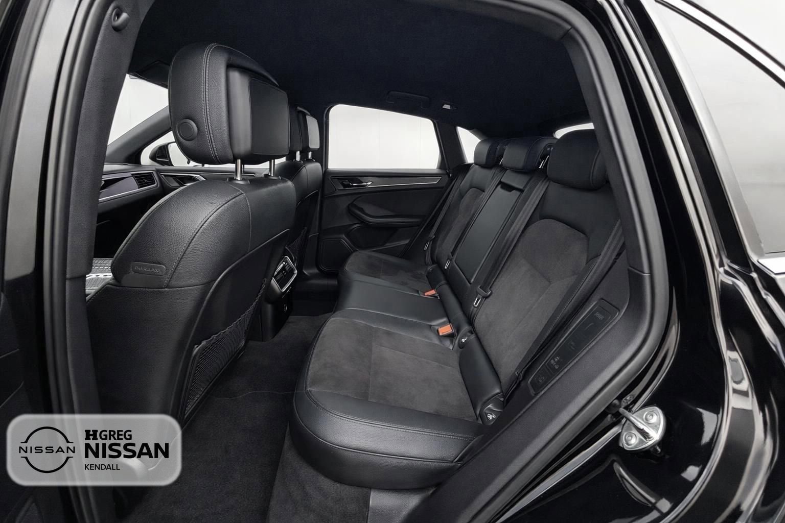 Used 2018 Porsche Macan AWD/4WD image 11