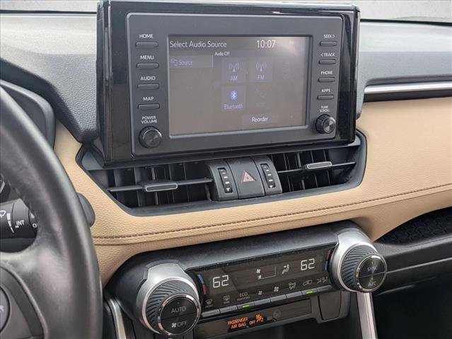 Used 2019 Toyota RAV4 XLE Premium image 12