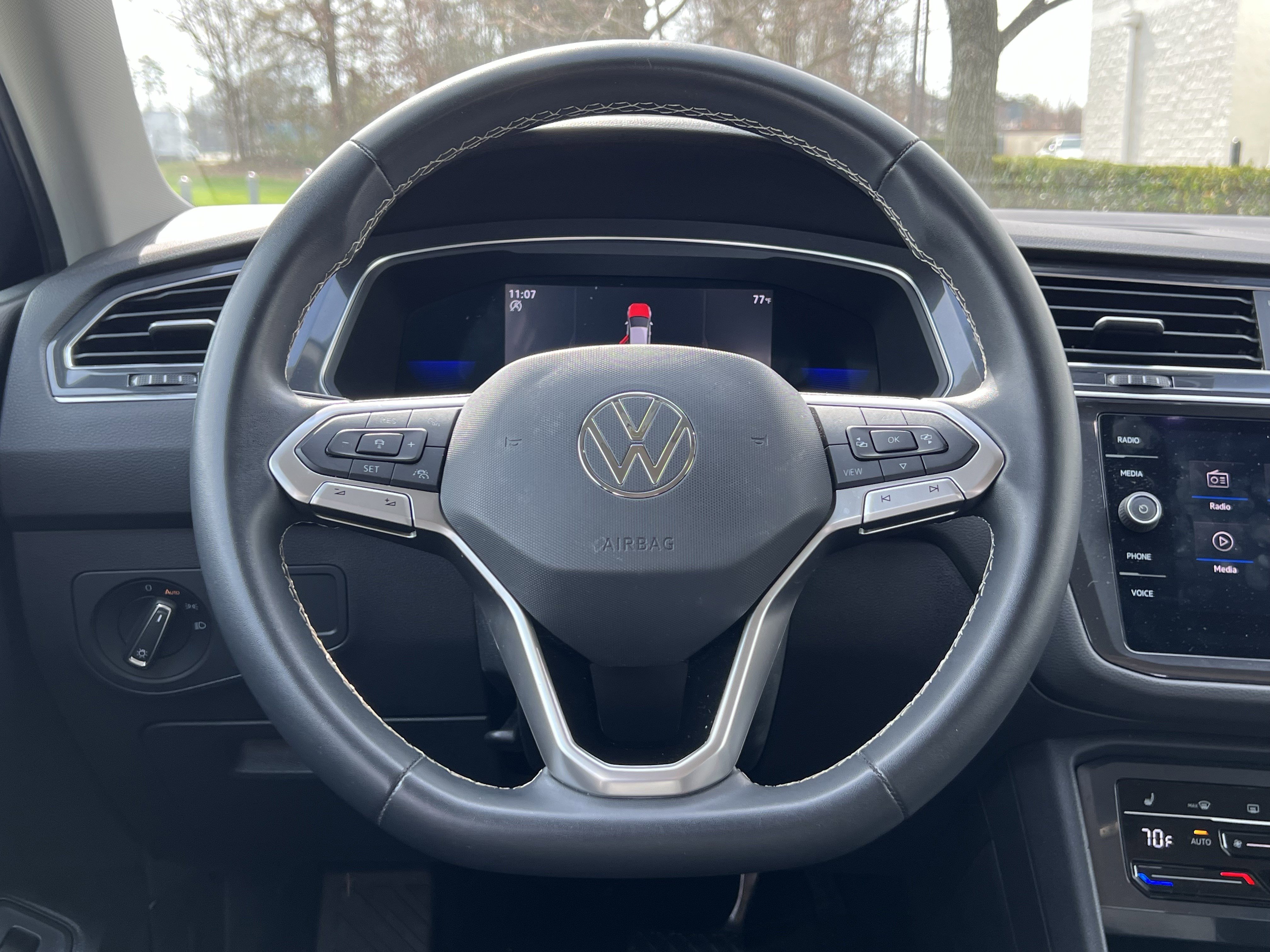 Used 2022 Volkswagen Tiguan SE image 18