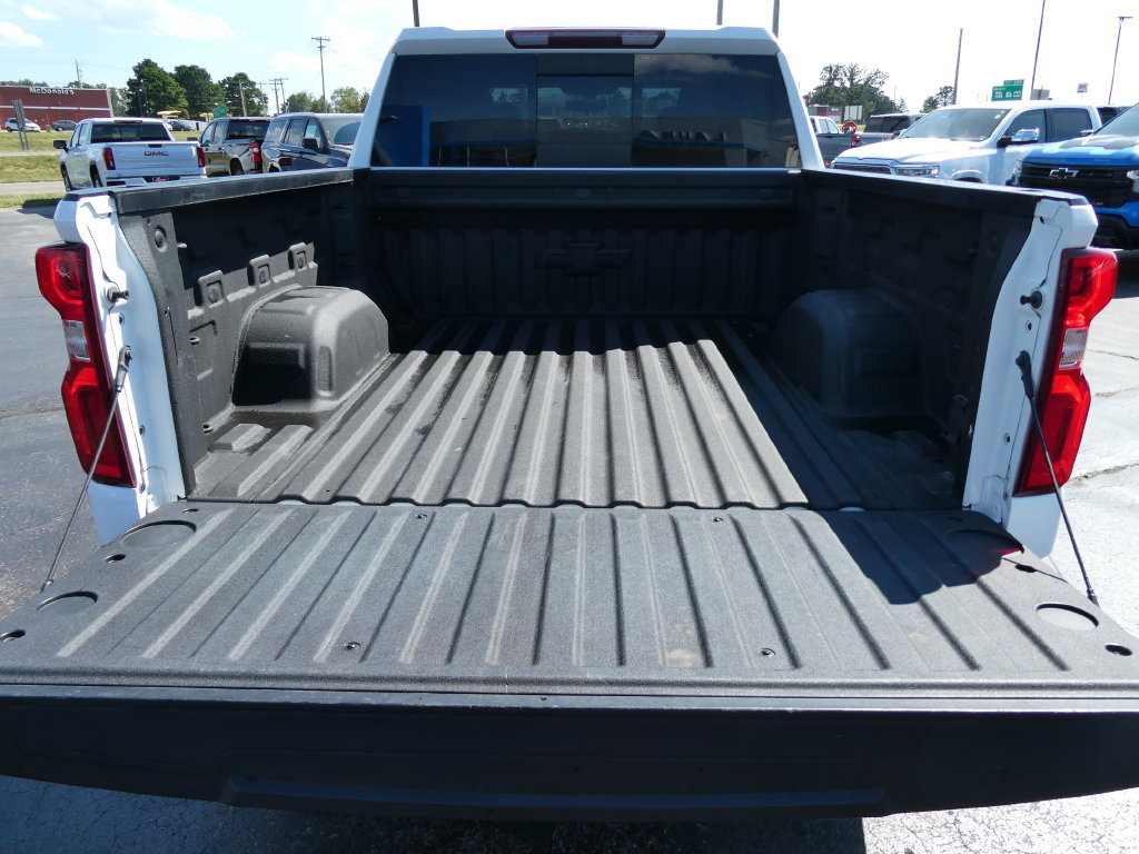 Used 2020 Chevrolet Silverado 1500 RST AWD/4WD image 16