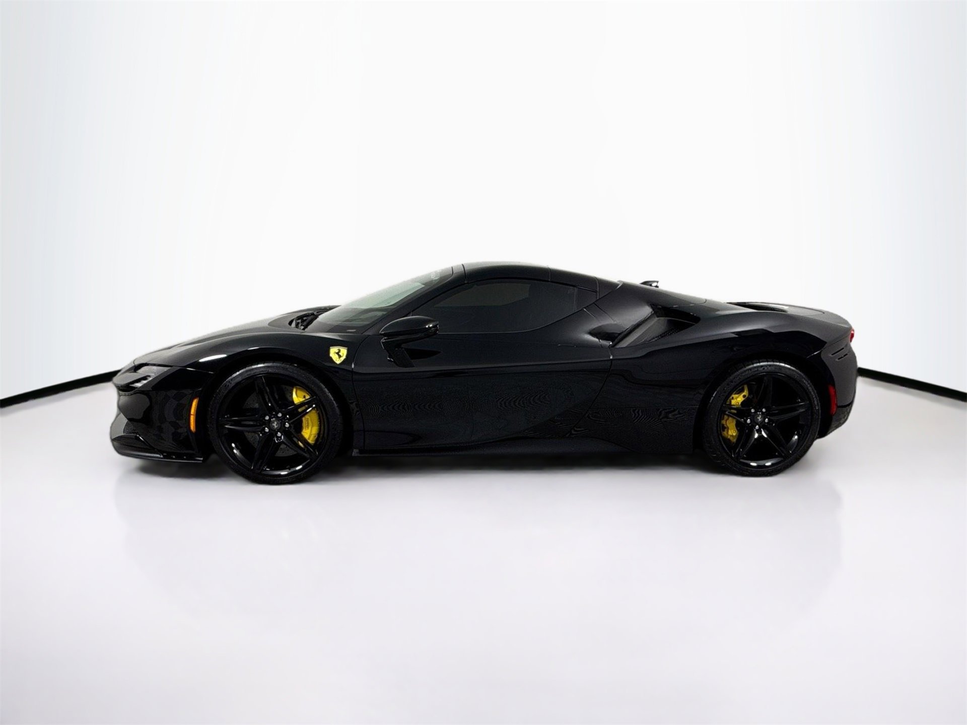 Certified 2024 Ferrari SF90 Spider image 4