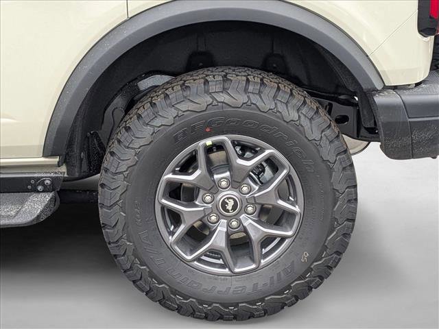 New 2025 Ford Bronco Badlands image 9