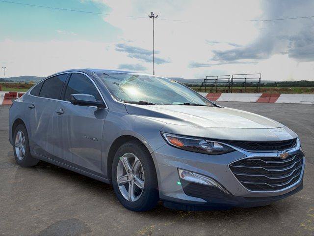 Used 2025 Chevrolet Malibu LS FWD image 2
