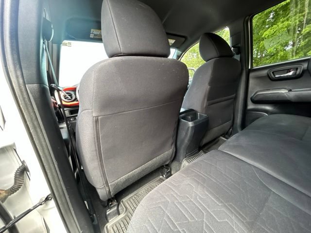 Used 2019 Toyota Tacoma TRD Off-Road AWD/4WD image 32