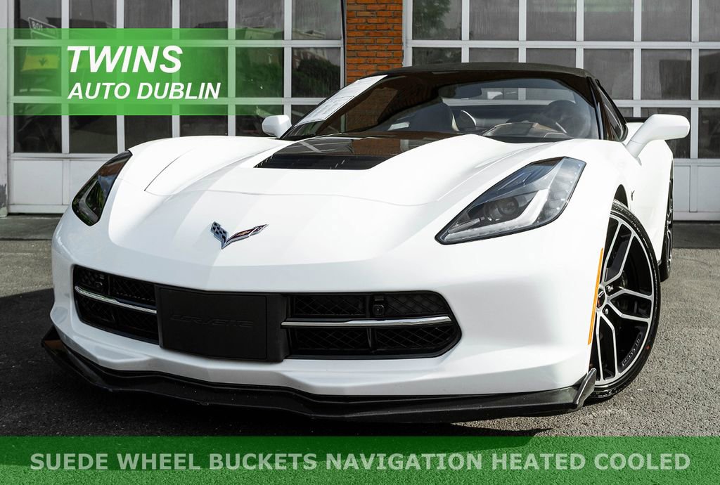 Used 2018 Chevrolet Corvette Stingray Convertible RWD image 1