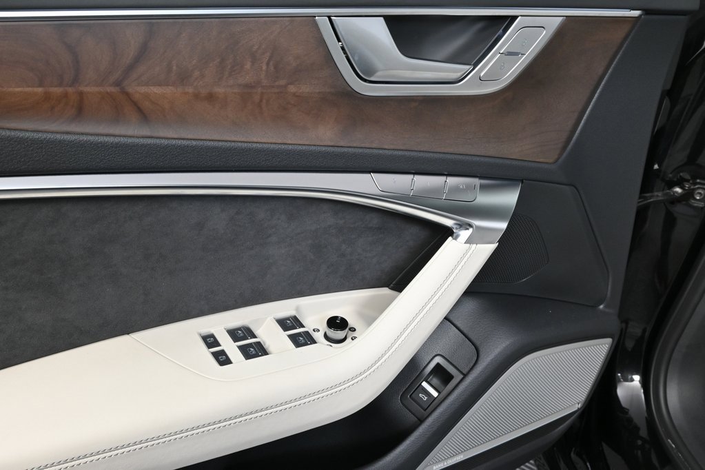 New 2025 Audi A6 3.0T allroad Prestige image 6