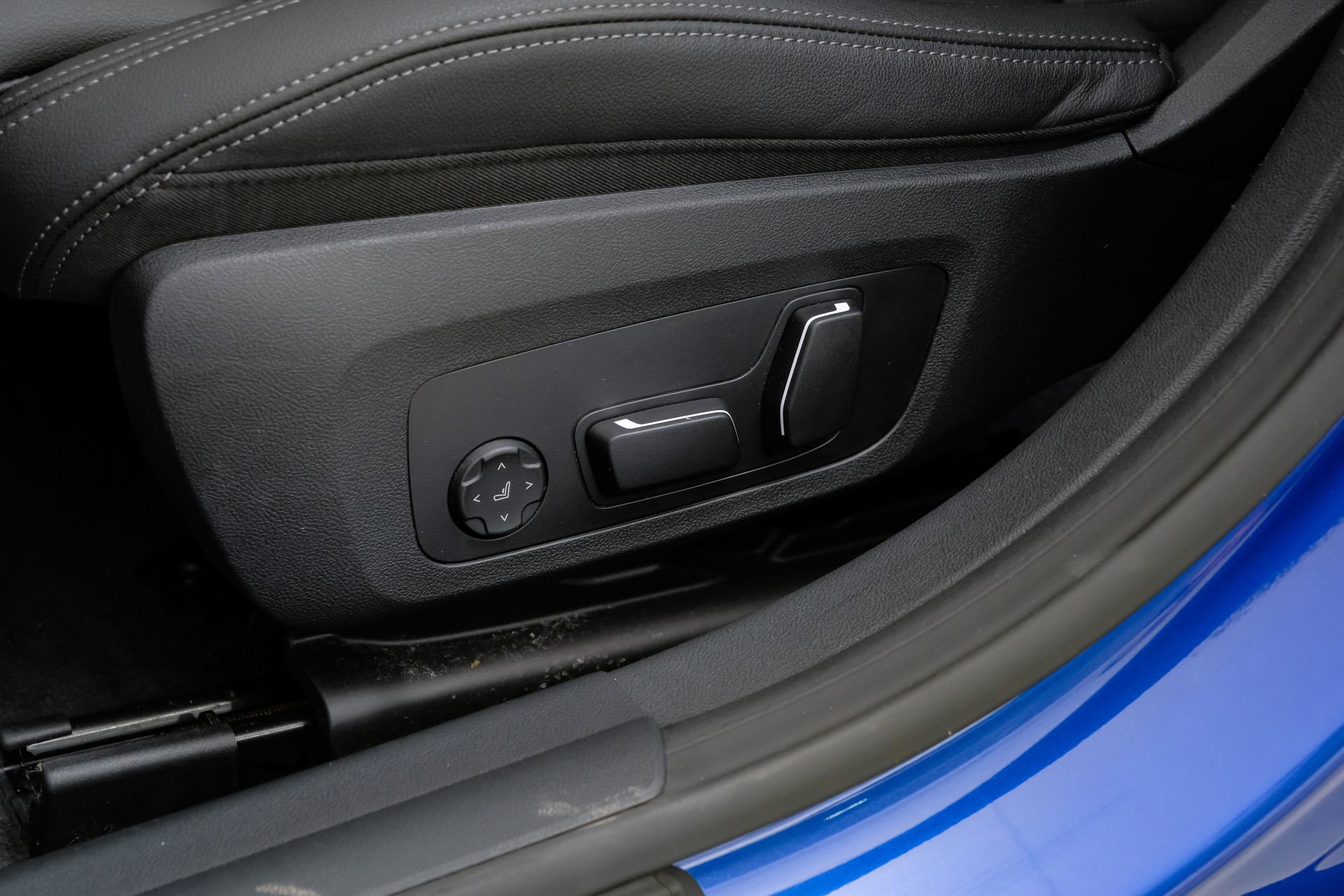 Used 2025 BMW 430i xDrive w/ M Sport Package image 36