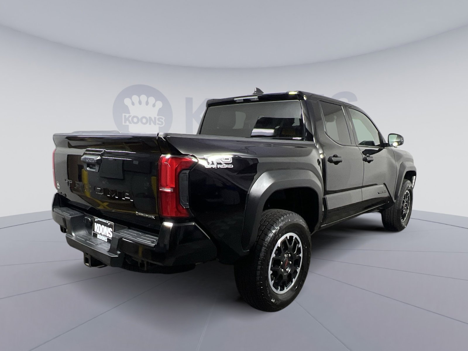 Used 2025 Toyota Tacoma TRD Off-Road AWD/4WD image 11