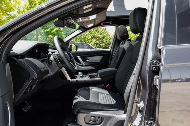 New 2026 Land Rover Discovery Sport Landmark AWD/4WD image 3