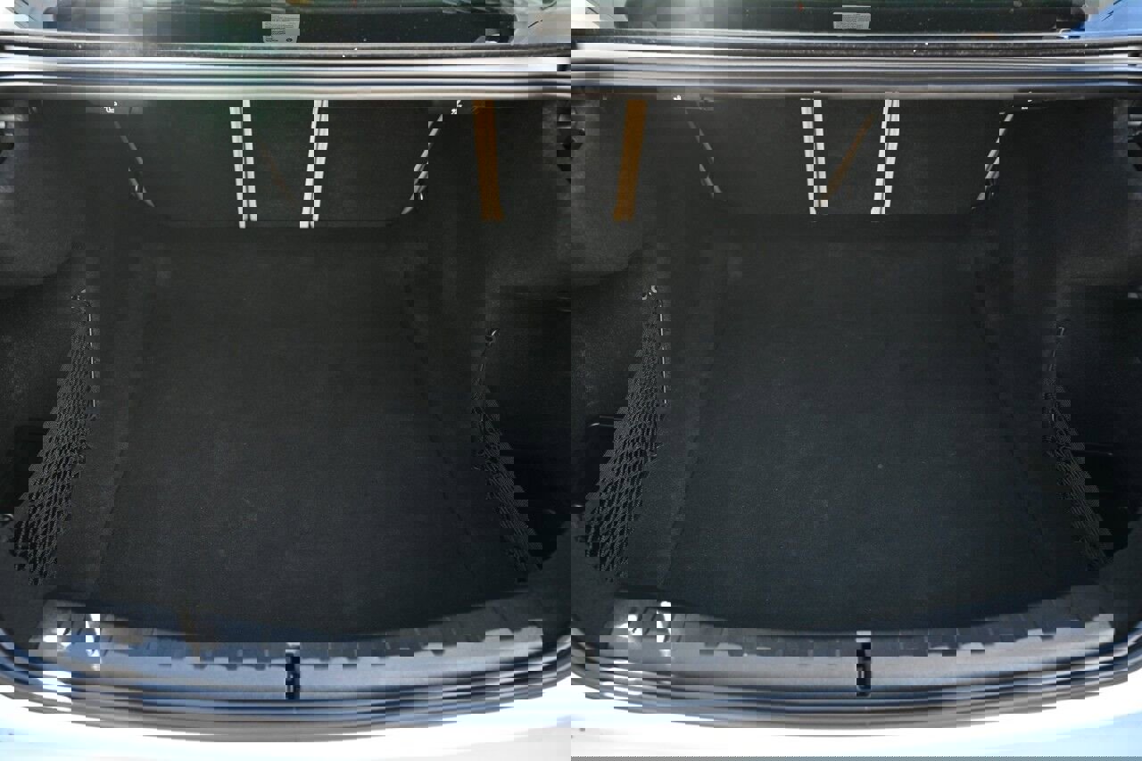 Used 2019 BMW 330i Sedan image 12