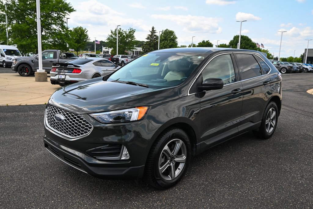Certified 2023 Ford Edge SEL w/ Convenience Package AWD/4WD image 9