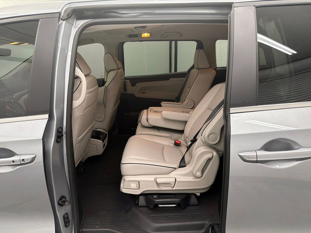 Used 2026 Honda Odyssey Touring image 22