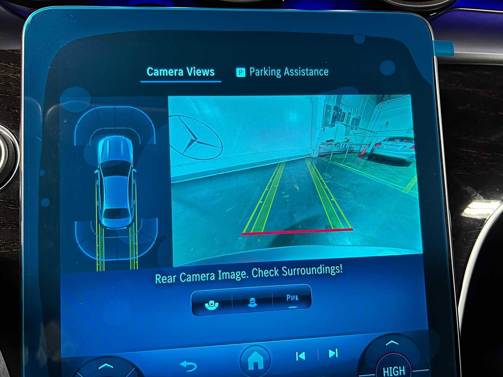 Used 2025 Mercedes-Benz C 300 4MATIC Sedan image 39