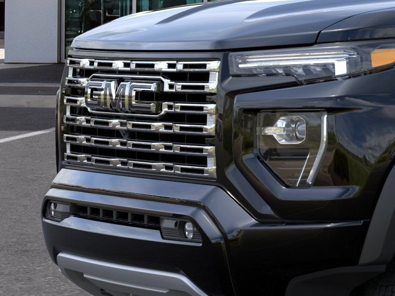 New 2026 GMC Canyon Denali w/ LPO, Black Badging Package AWD/4WD image 13