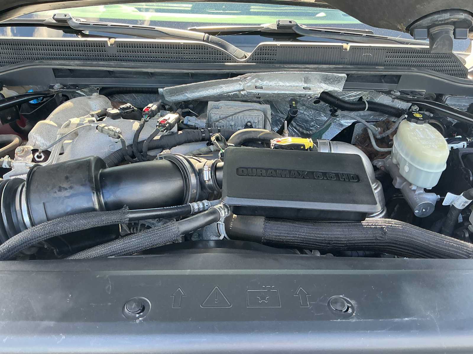 Used 2018 GMC Sierra 2500 Denali w/ Duramax Plus Package AWD/4WD image 28