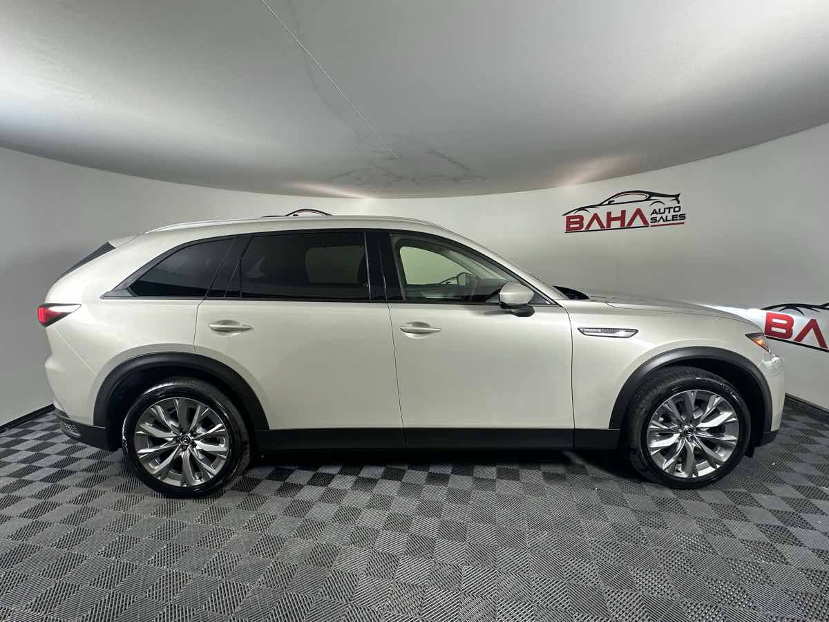 Used 2026 MAZDA CX-90 3.3 Turbo w/ Preferred Package AWD/4WD image 11